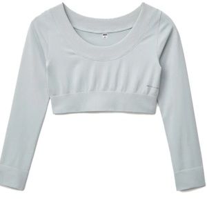 Alexander Wang x Uniqlo Airism Seamless
Cropped Shirt